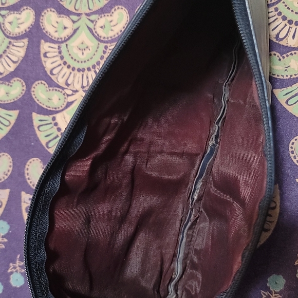 Vintage Navy Leather Clutch Hand Bag - Picture 3 of 5